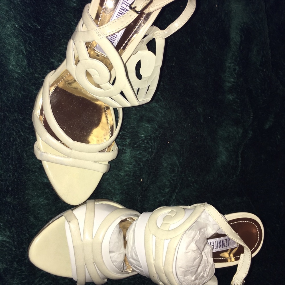 Jennifer Lopez Sonya Bone Stilettos Size 7.5